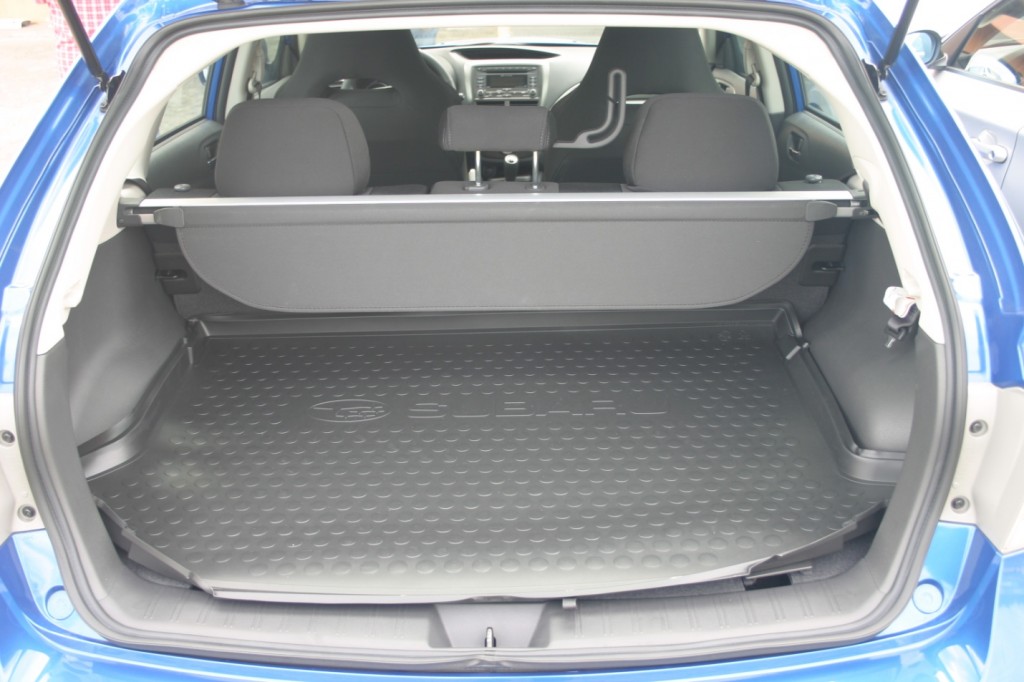 interior Subaru Impreza WRX