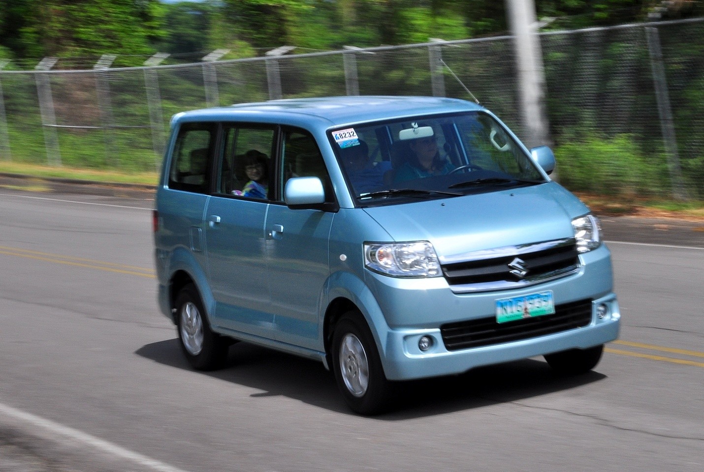 Suzuki APV 2010 Mampu Tampung Banyak Muatan Tapi Kurang