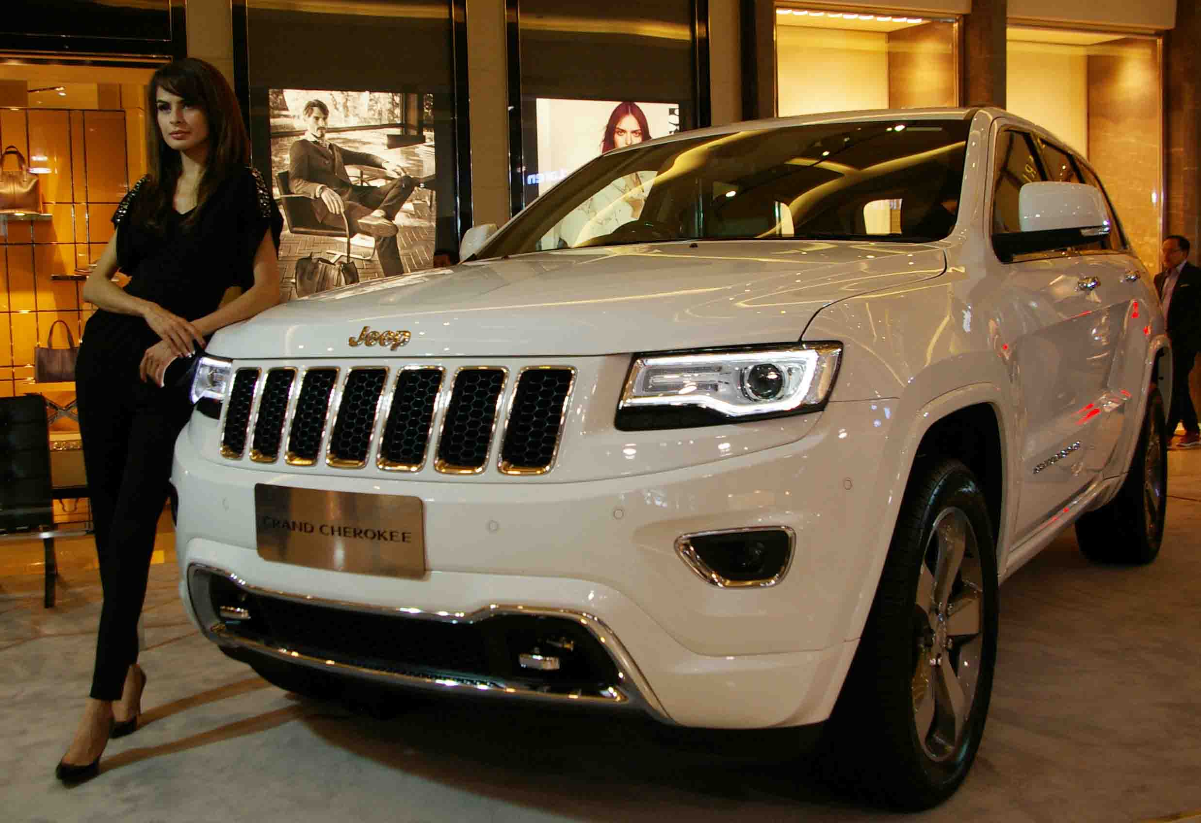 Jeep Grand Cherokee Baru Pakai Mesin 30L Carmudi Indonesia