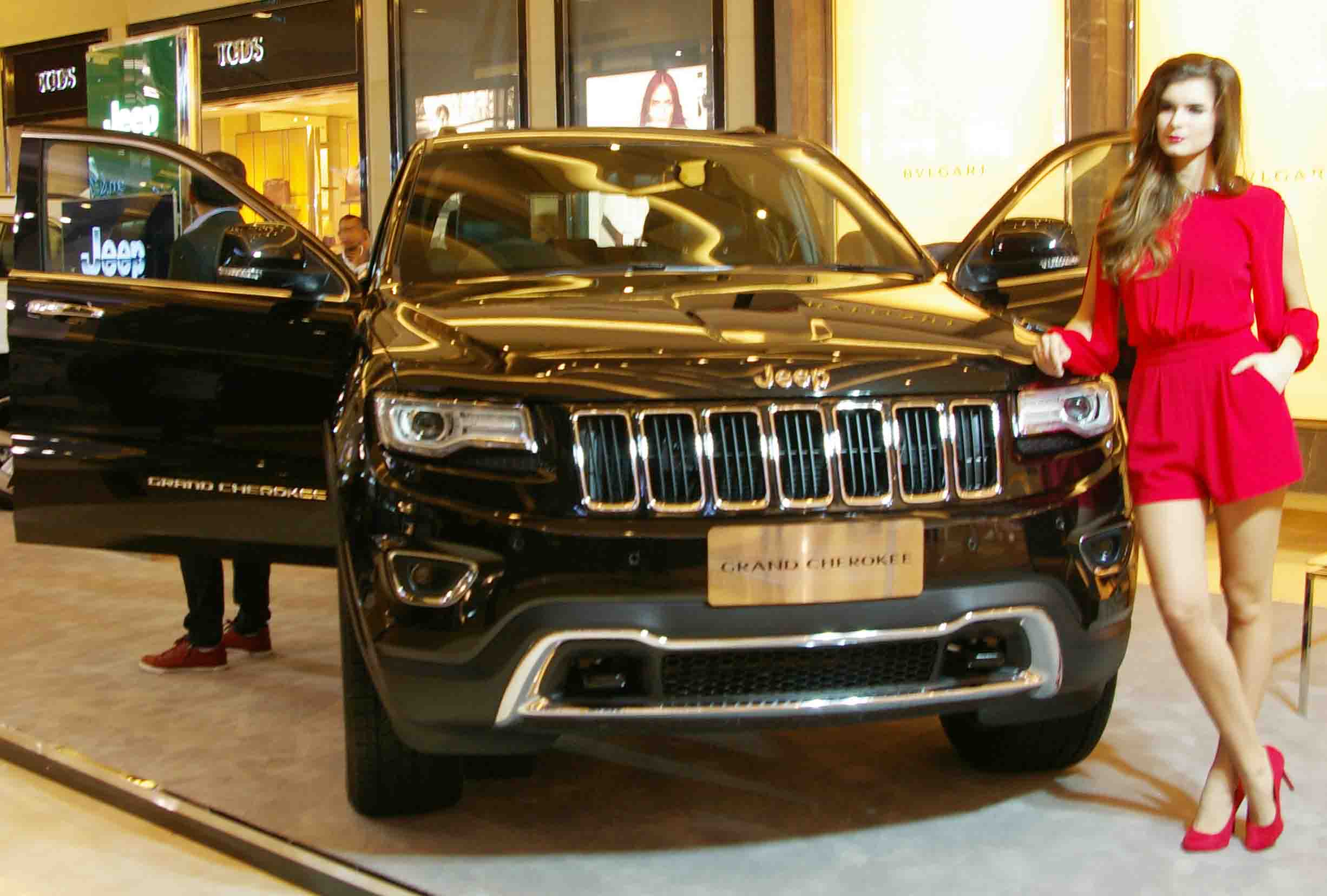 Harga Jeep Grand Cherokee 2015 Segera Naik Carmudi Indonesia