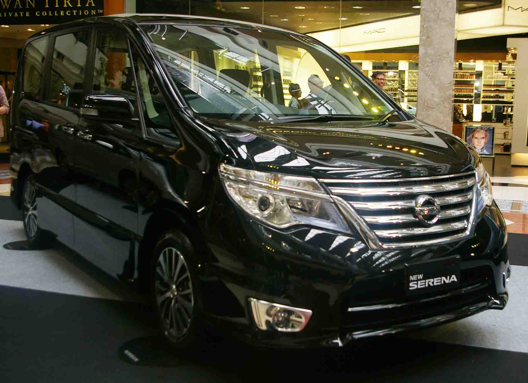 Modifikasi Mobil Nissan Serena Highway Star 2019 Bowomodif