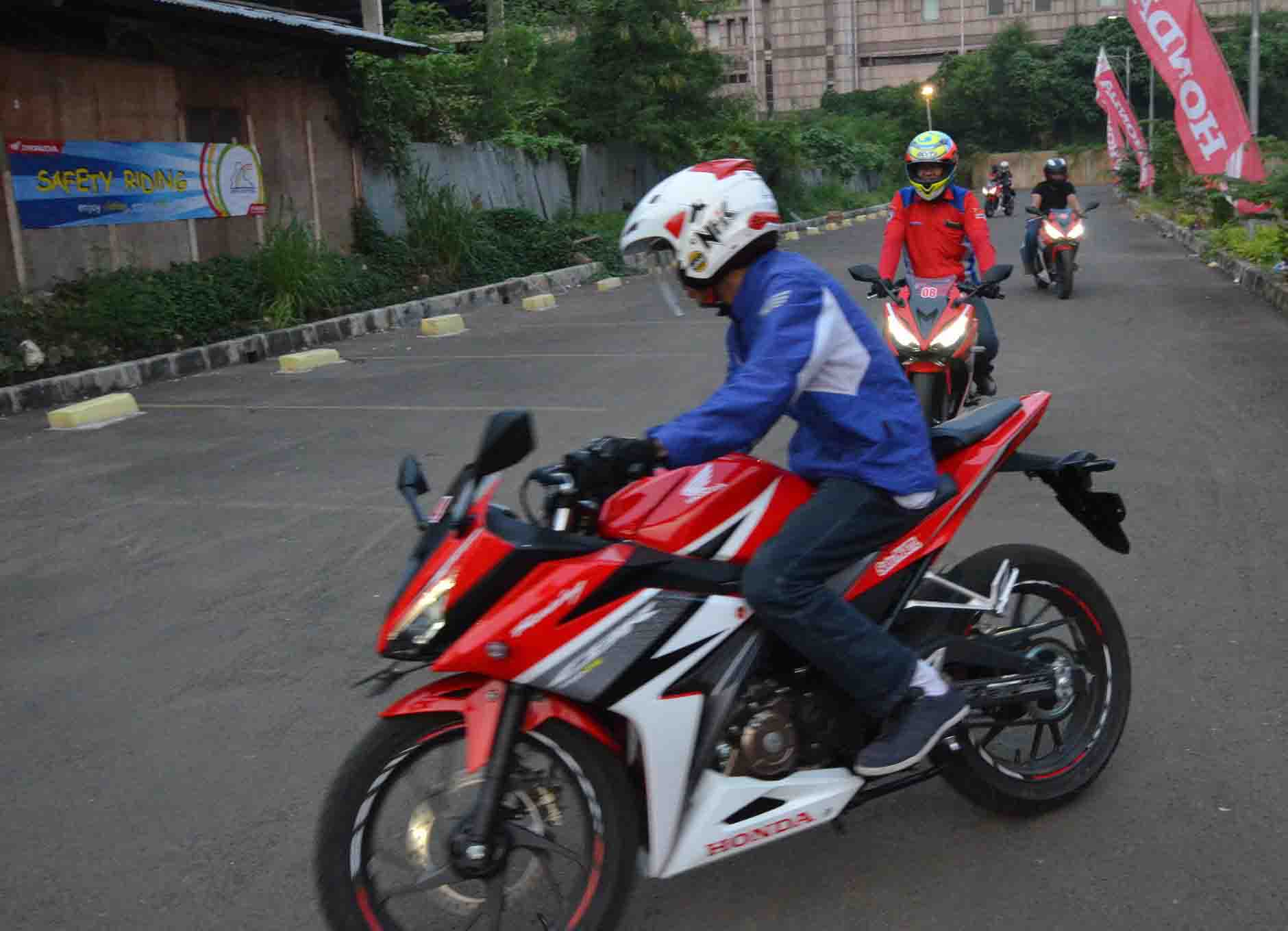 Motor Sport Injeksi Mana Yang Terbaik Carmudi Indonesia