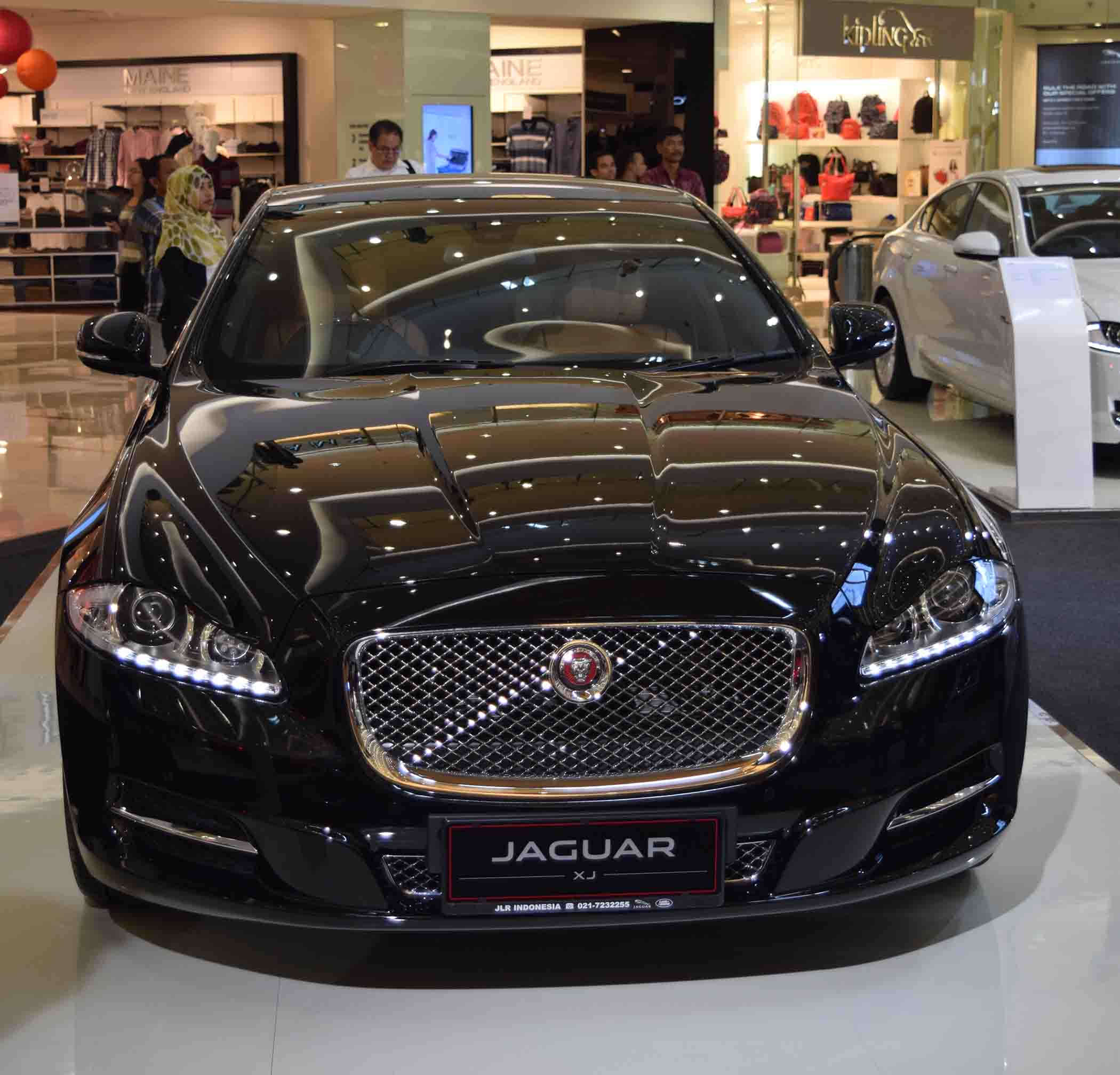 Harga Jaguar XE Di Indonesia Mulai Rp1099 Miliar Carmudi Indonesia