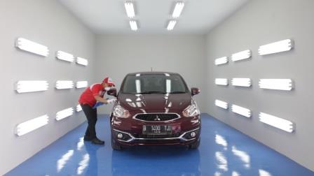 Servis mobil Mitsubishi