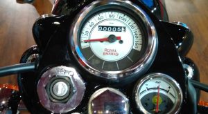 Speedometer Royal Enfield classic 350.Foto/Carmudi Indonesia/Ben