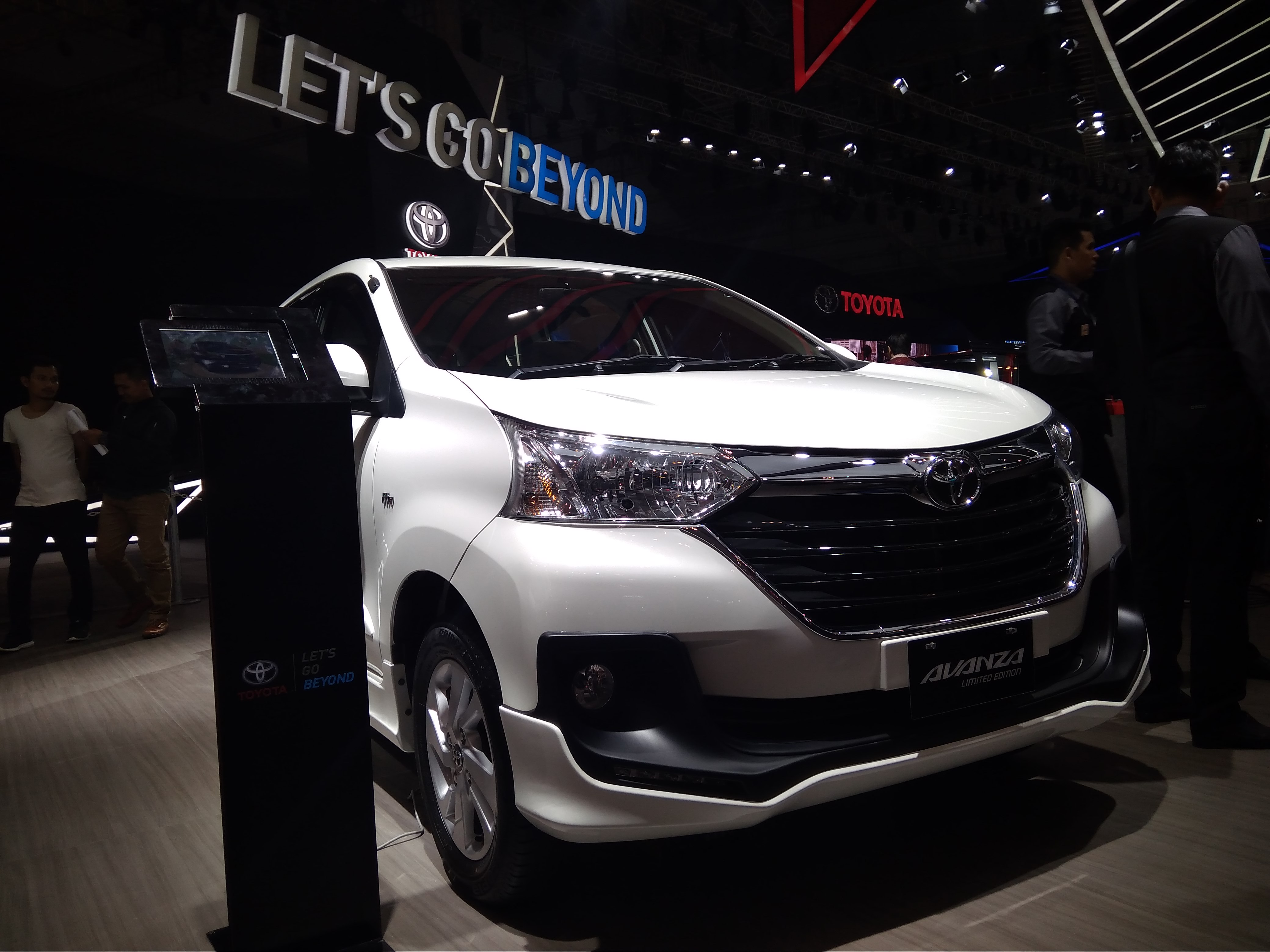 Avanza Pimpin Penjualan Terbanyak Mobil Toyota Di GIIAS 2017