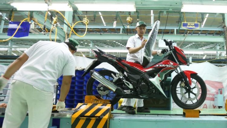 Perbandingan Suzuki Satria F Injeksi vs Honda Sonic