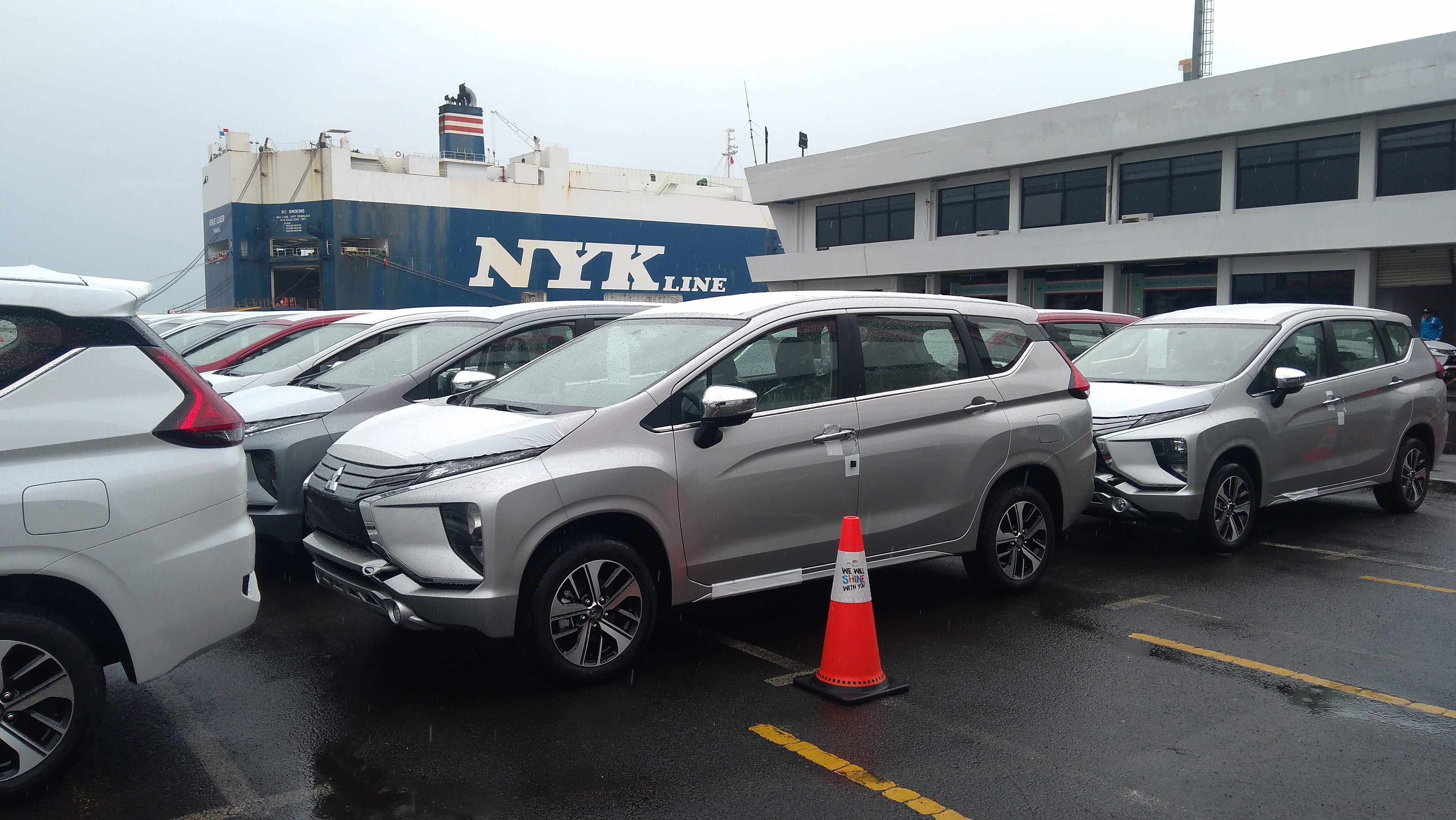 Setelah Filipina Mitsubishi Xpander Buatan Bekasi Dikirim Ke Thailand