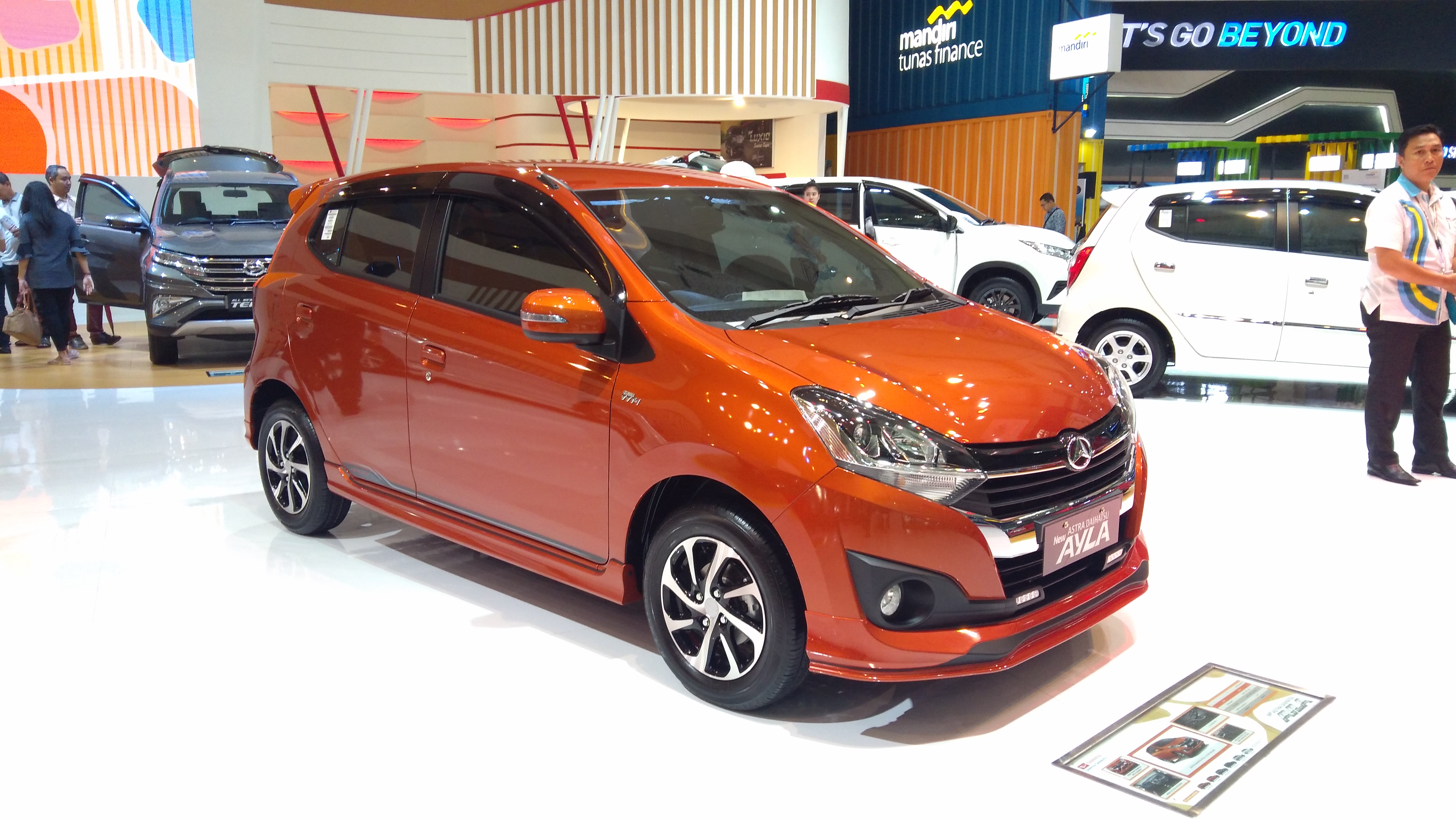 Diskon Mobil Brio Satya Dan Karimun Wagon R Di IIMS Tembus Rp10 Juga