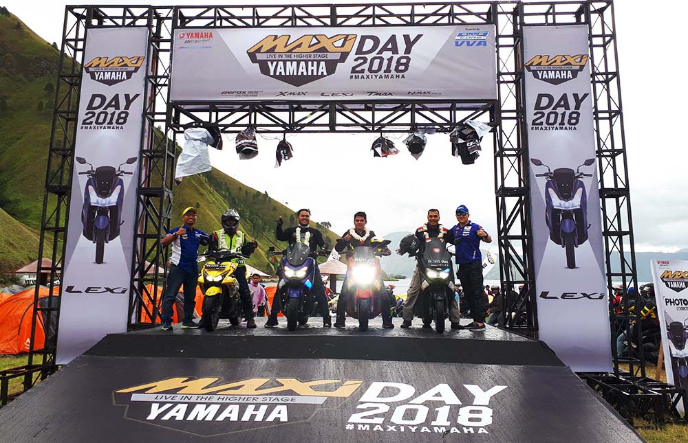 Maxi Yamaha Tour de Indonesia naik di atas panggng Yamaha Maxi Day Medan