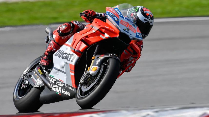 Gagal Podium Lorenzo Salahkan Rancangan Tangki Ducati 