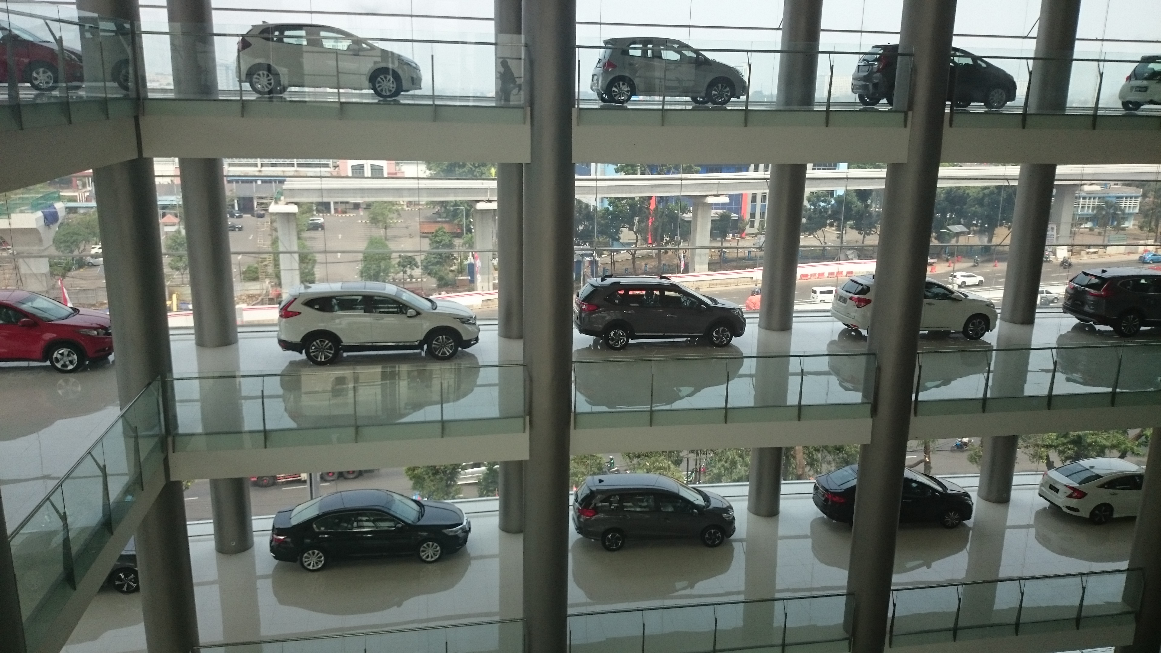 Dealer Mobil Honda Terbesar di Indonesia Ada di Jakarta 