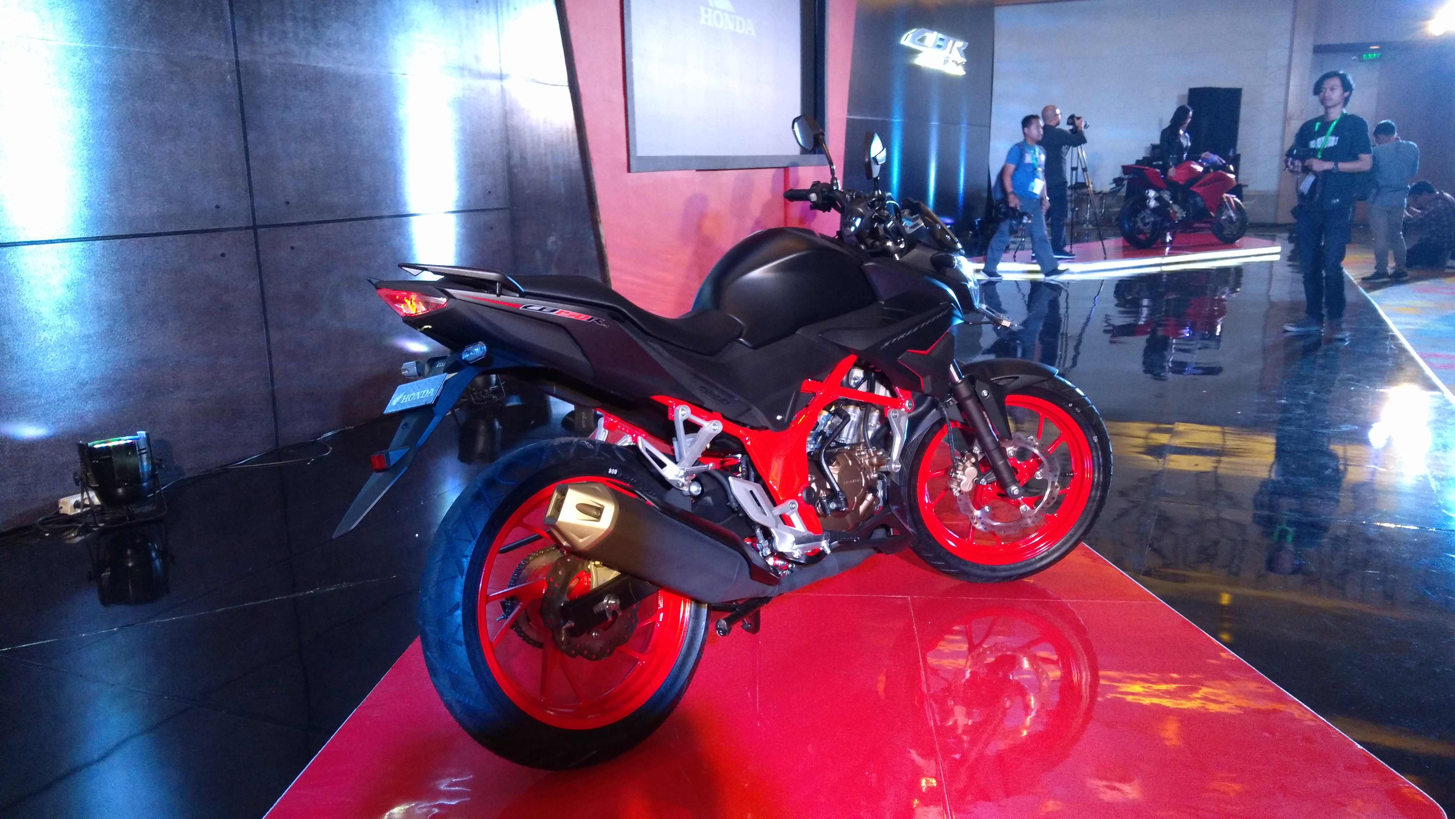 Mau Beli Sepeda Motor Sport Intip Dulu Keistimewaan New Honda