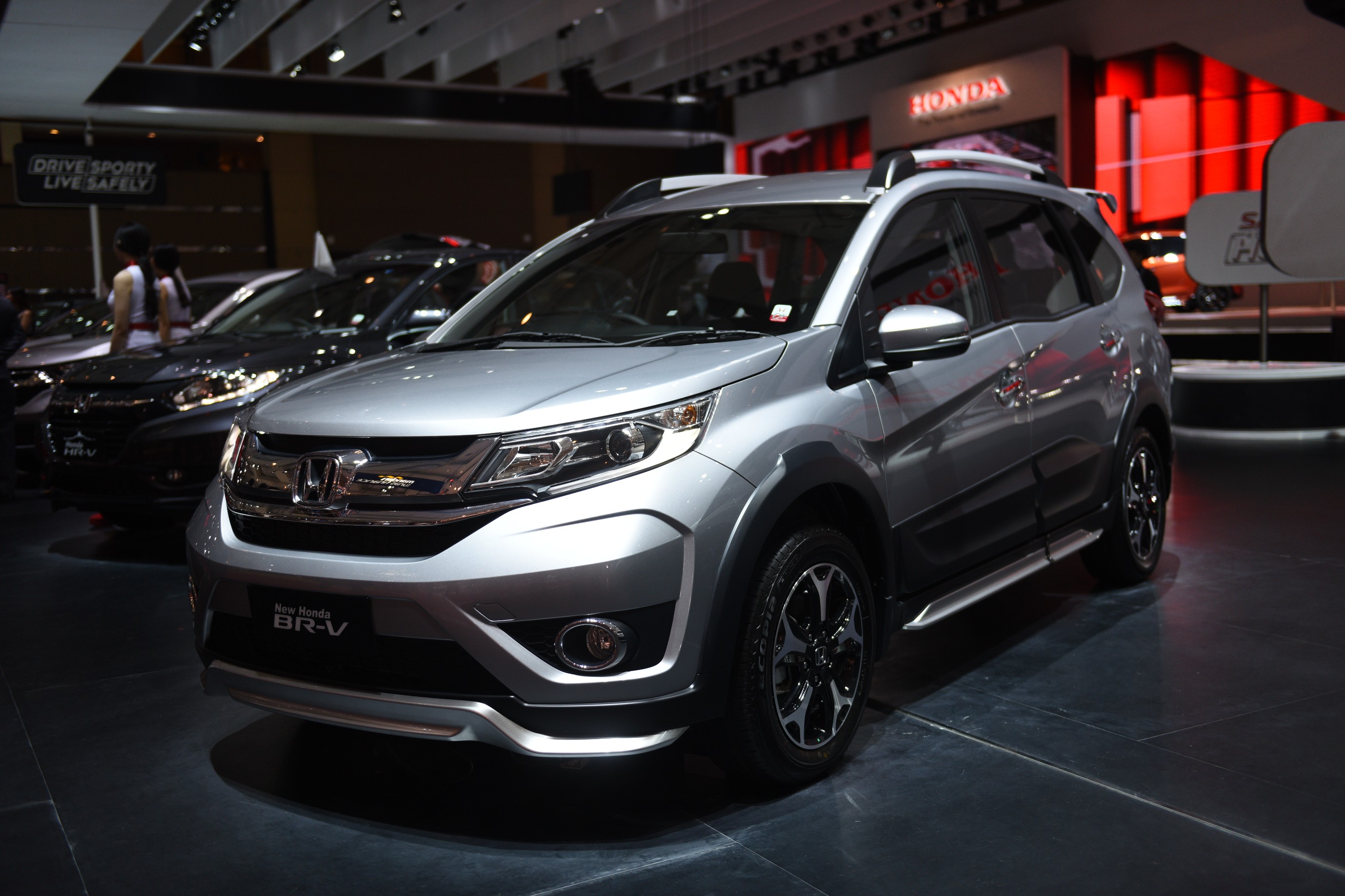 Honda BR V Terjun Bebas Terios Rush Kian Berjaya Carmudi Indonesia