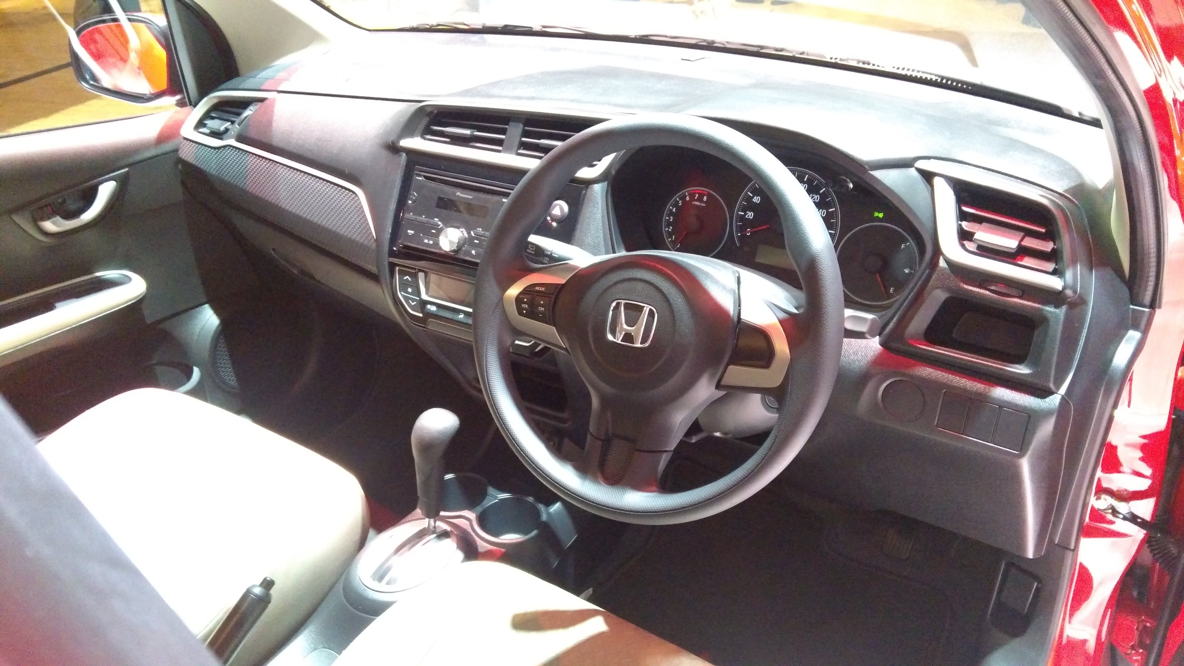 Interior All New Brio Tidak Berubah Banyak