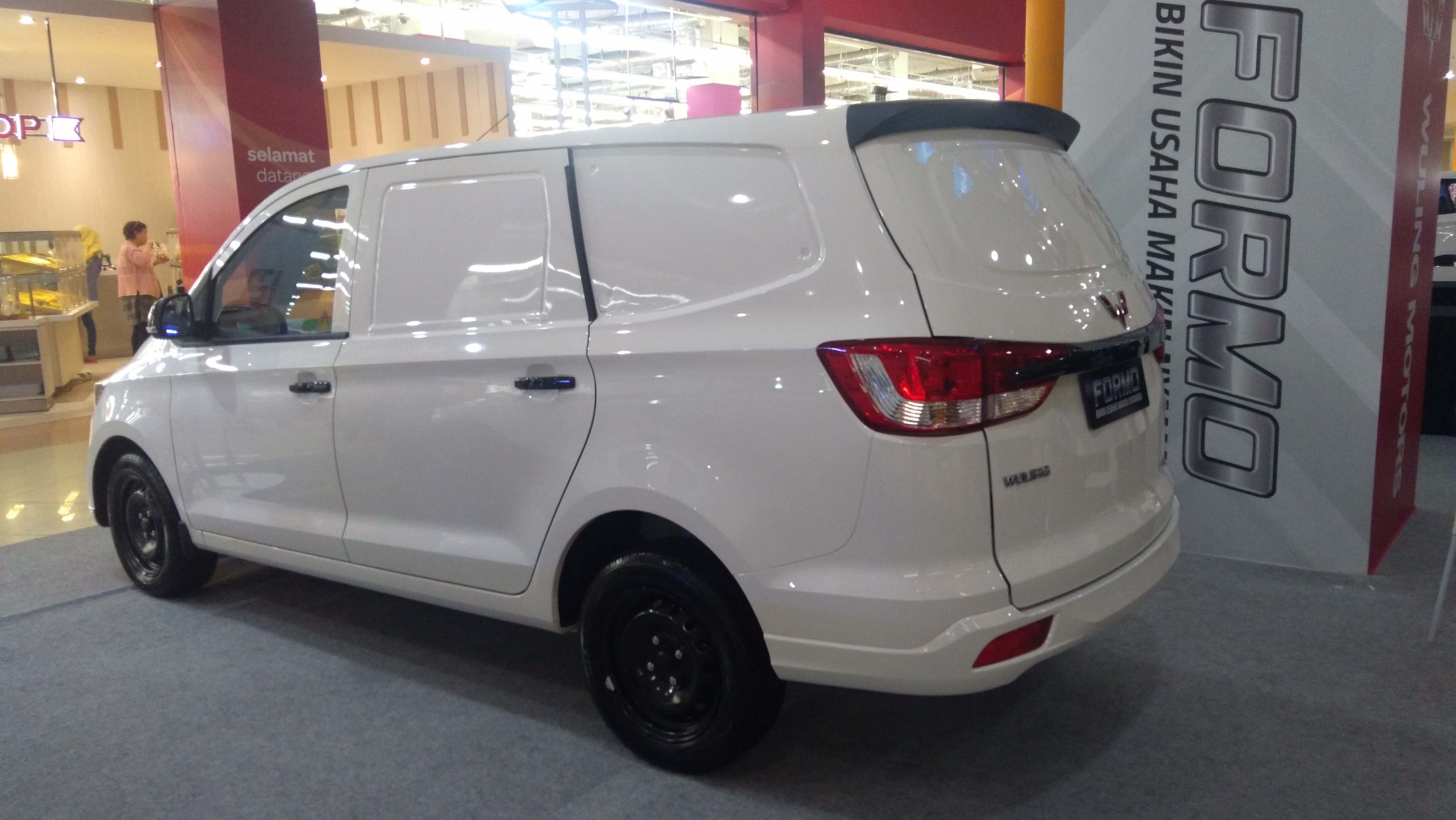 Alasan Wuling Motors Tidak Menggunakan Pintu Geser Pada Formo