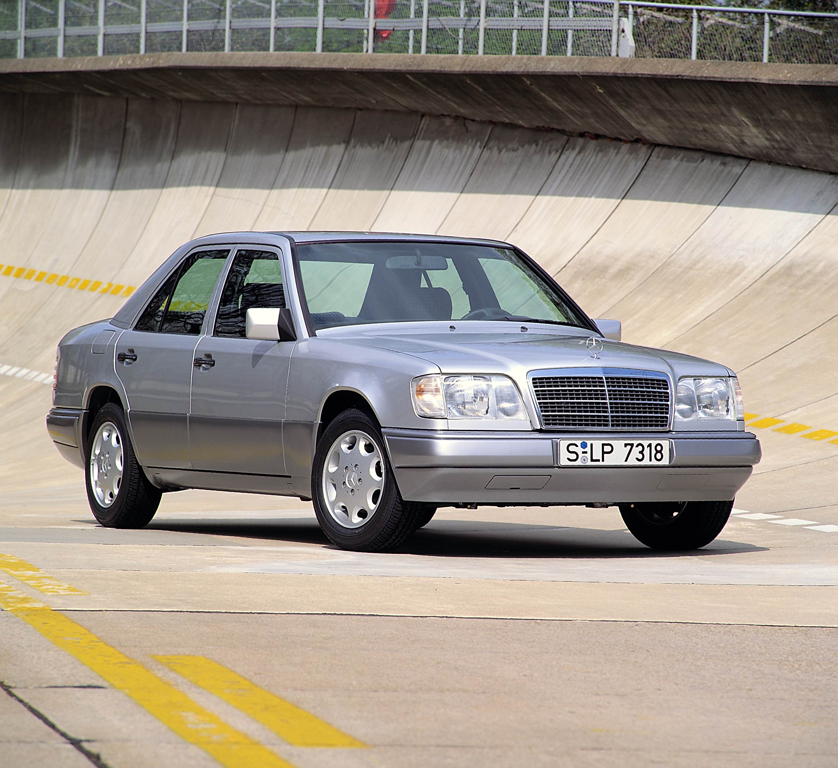 Mercedes-Benz W124 (Mercy Boxer)