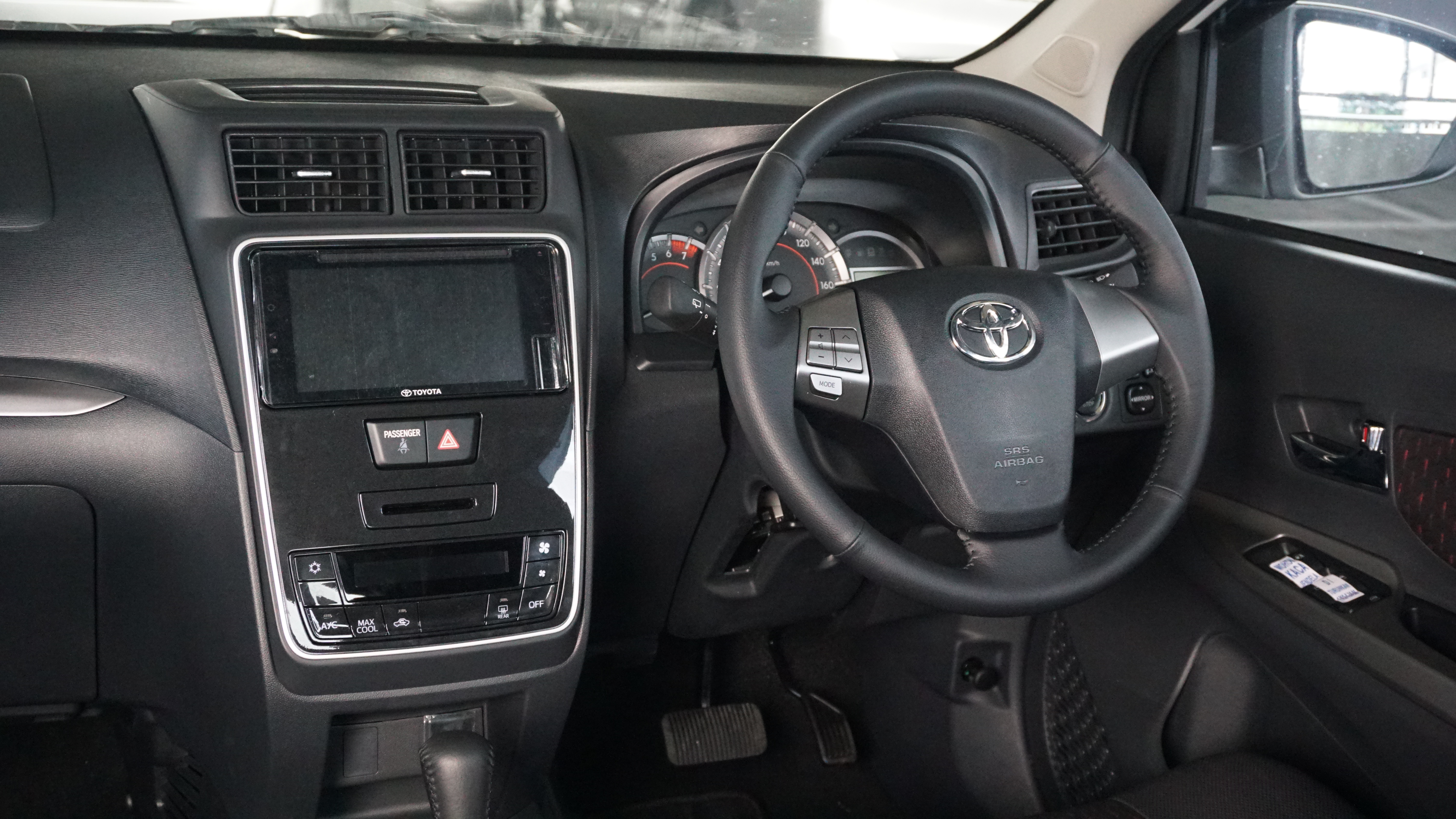 640 Koleksi Modifikasi Mobil Avanza Interior Hd Gambar Mobil