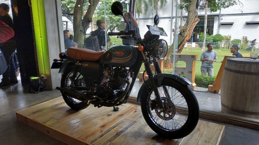 Bertampang Tua, Kawasaki W175 Malah 'Anti' Orang Tua