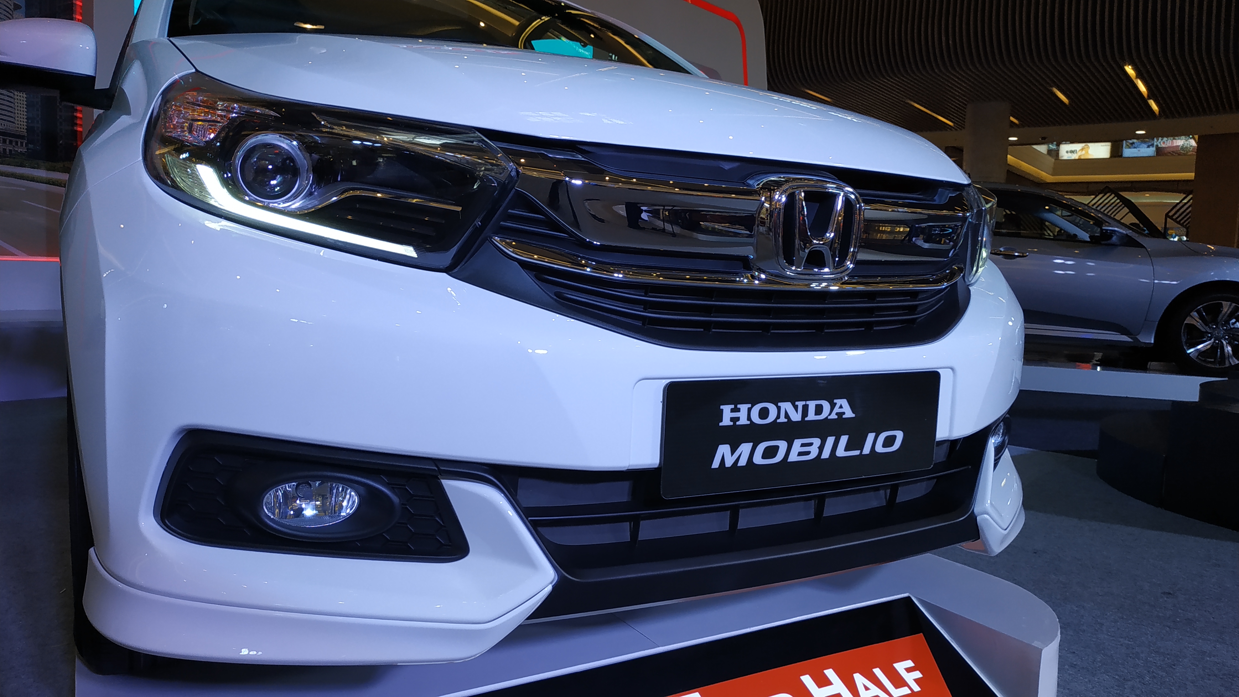 Lebih Dekat dengan New Honda Mobilio Fiturnya Tambah Keren