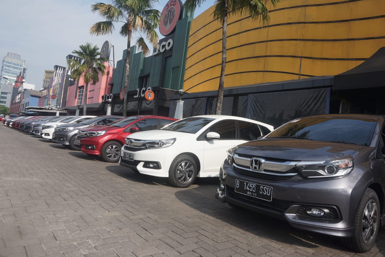 First Drive New Honda Mobilio Carmudi Indonesia